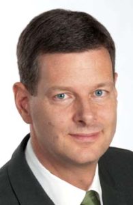 Dr. Marc Feiler, Justiziar und Mitglied der Geschäftsleitung der Bayerischen Börse AG, München. 