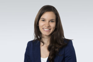 Laura Albarracin ist Research Analyst bei der oekom research