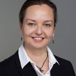 Dr. Frauke Adams Dr. Frauke Adams