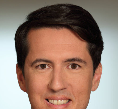 Herr Thomas Pfaadt, Vita34.