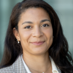 Dr. Fábia Lobo