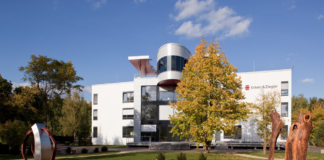Eckert & Ziegler SE Konzernzentrale in Berlin-Buch © Eckert & Ziegler