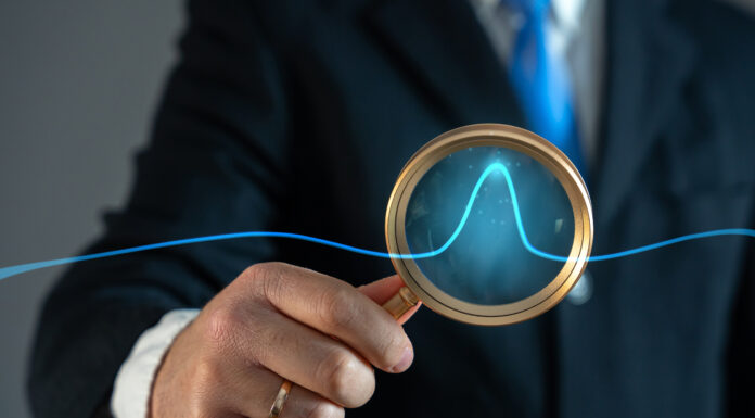 Deutsche Life-Sciences-Branche 2025: Investitionsboom dank innovativer Technologien und starker M&A-Aktivität Symbolbild "Investitionsboom" - A businessman studies an abnormal jump on a chart. Sales growth. High profitability. Market demand surges, investment opportunities, stock market fluctuations. High profitability. Copyright: Andrii Yalanskyi - stock.adobe.com