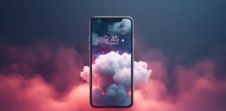 Mobile phone in the cloud. Copyright: Vidar - stock.adobe.com