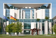 Ansicht des Kanzleramtes in Berlin. Copyright: sehbaer_nrw - stock.adobe.com