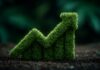 Symbolbild. Green Growth EcoFriendly Business Graph. Lush moss forms an upward trending graph symbolizing sustainable business growth and environmental responsibility.) Copyright: bagus_ - stock.adobe.com