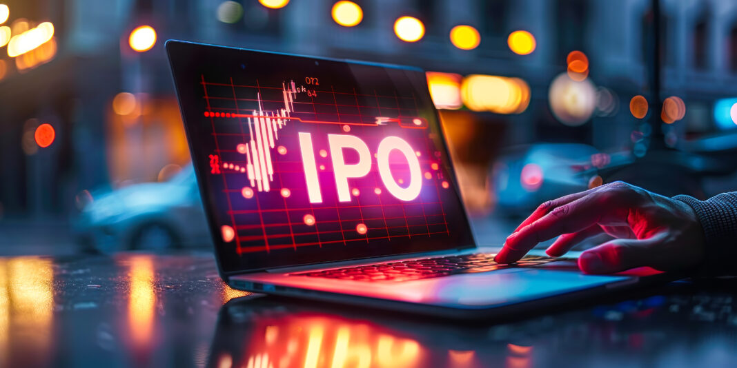 Investor or entrepreneur visualizing successful IPO Initial Public Offering, futuristic hologram projection, analyzing stock market data & trends to strategize public listing, business capital raise Foto: © Bartek – stock.adobe.com