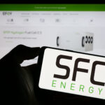 SFC Energy kauft Siqens-Vermögenswerte