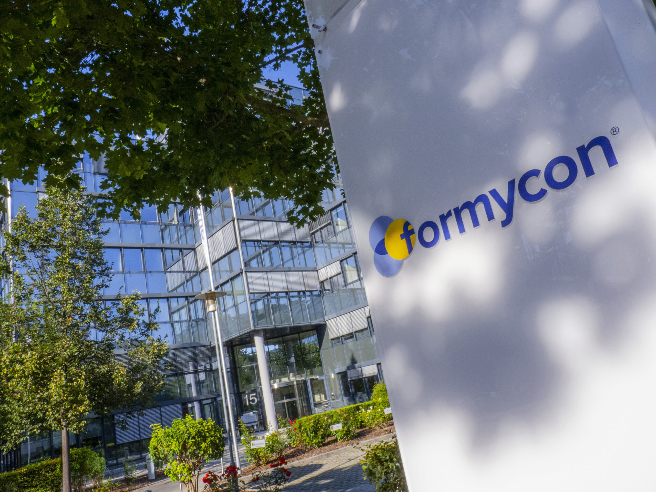 Formycon-holt-OneSource-als-Produktionspartner-an-Bord